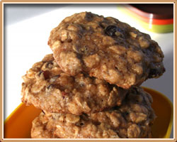 Applesauce-Raisin Cookies