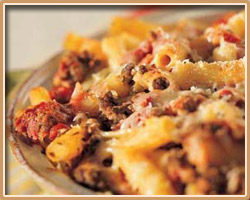 Beef Pasta with Tomato-Spinach Sauce and Cheese