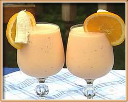  Lowfat Date Yogurt Shake